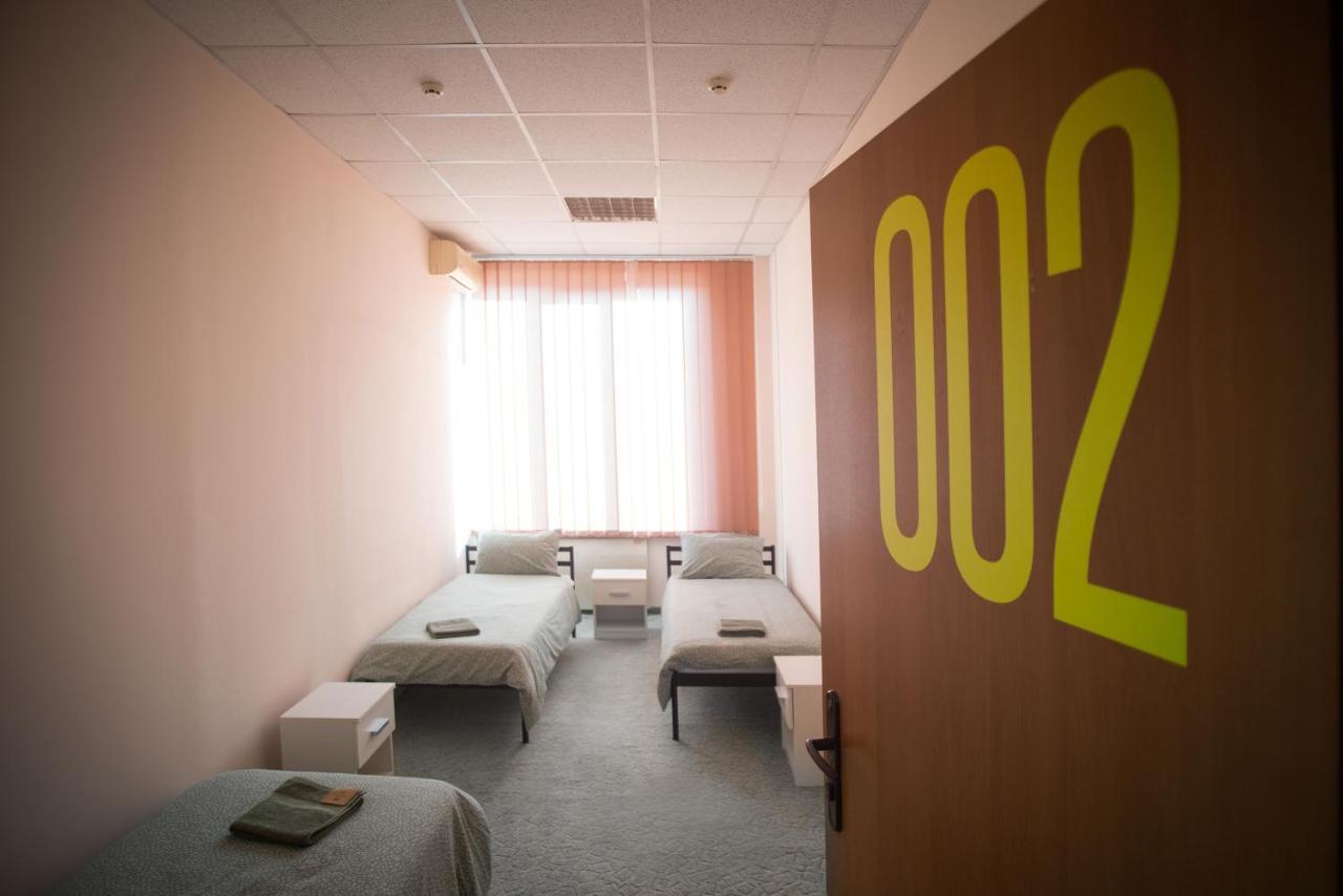 Si-Yo Hostel Uzhhorod Luaran gambar