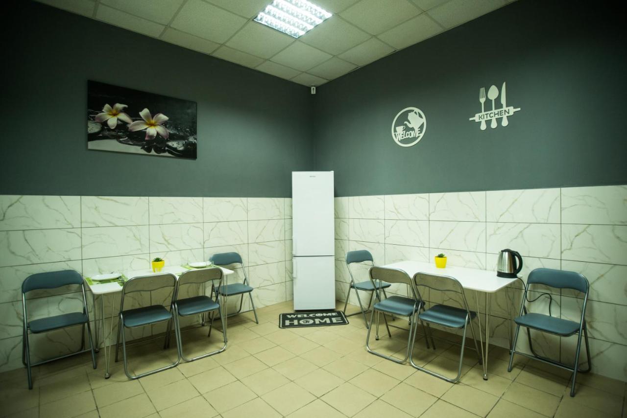 Si-Yo Hostel Uzhhorod Luaran gambar