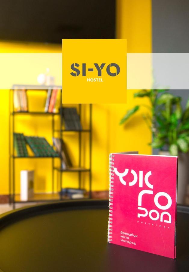 Si-Yo Hostel Uzhhorod Luaran gambar