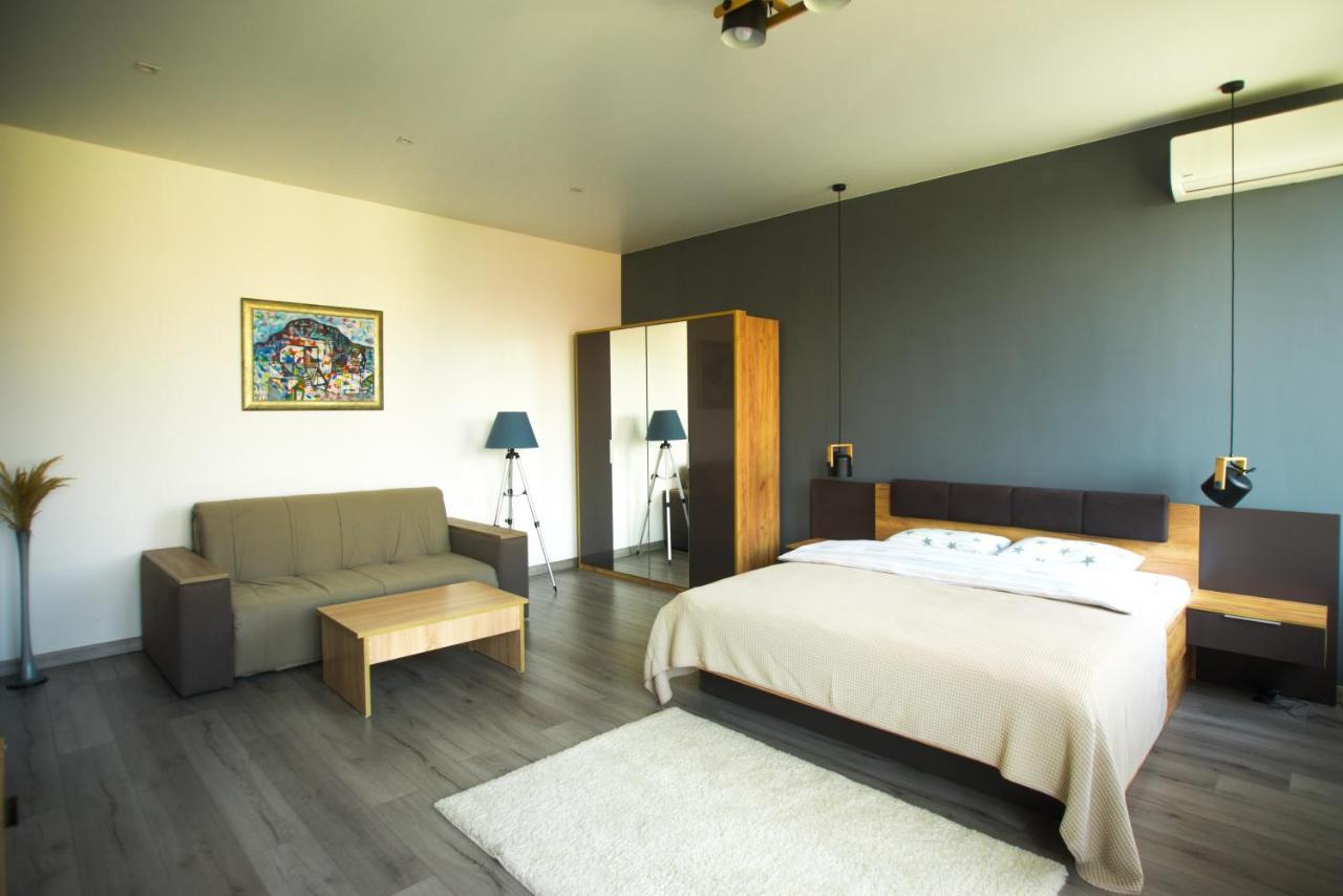 Si-Yo Hostel Uzhhorod Luaran gambar