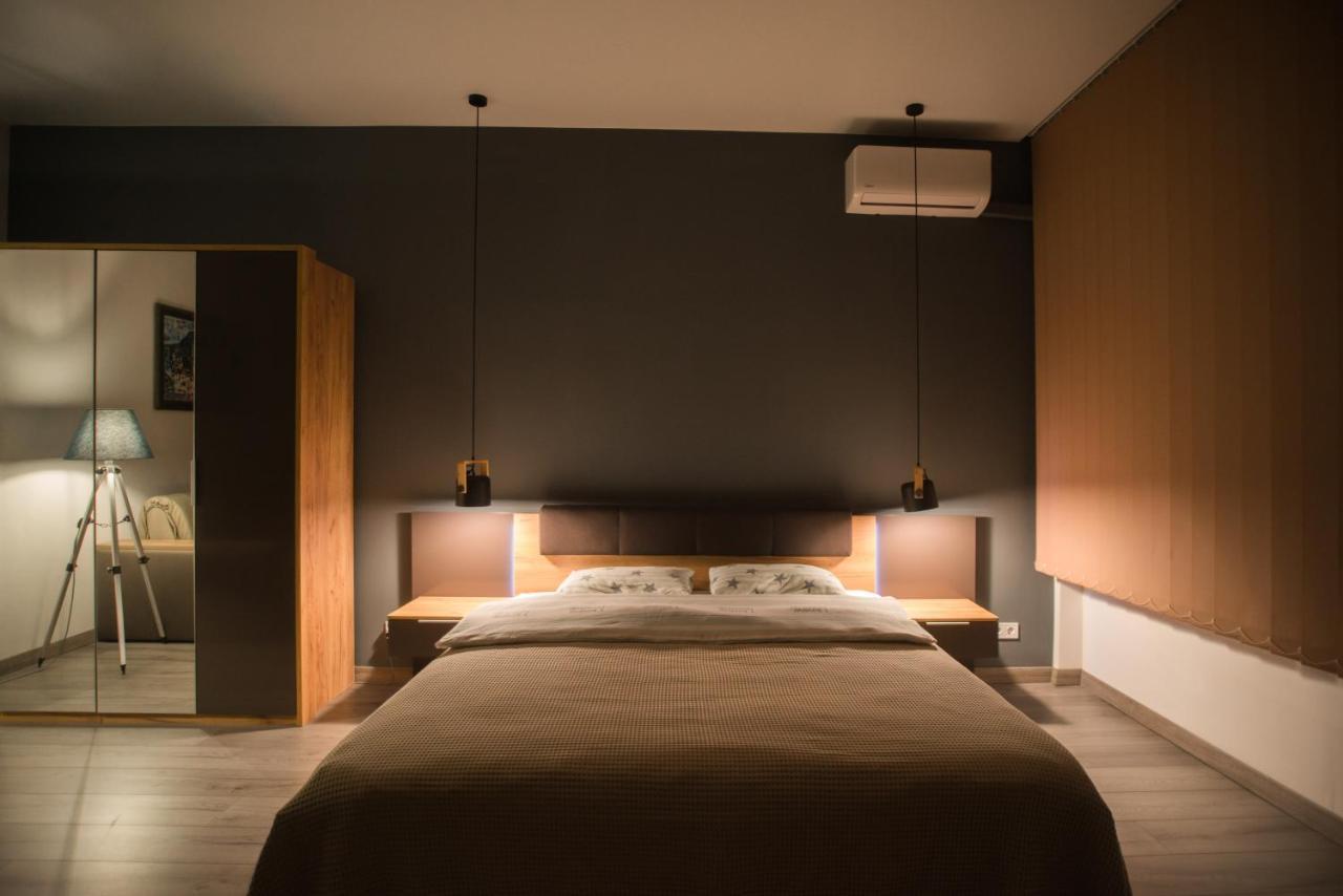 Si-Yo Hostel Uzhhorod Luaran gambar